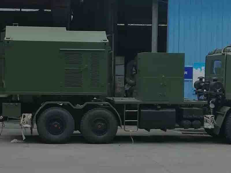 軍用大板方艙車
